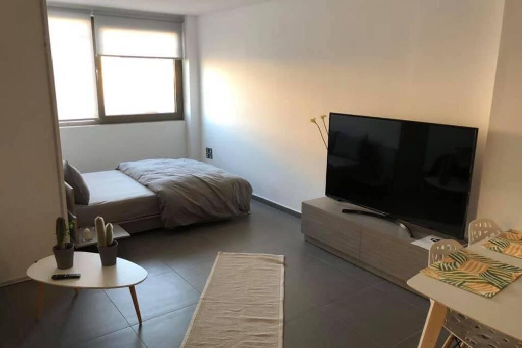 Hitech Appartment Amaliada 외부 사진